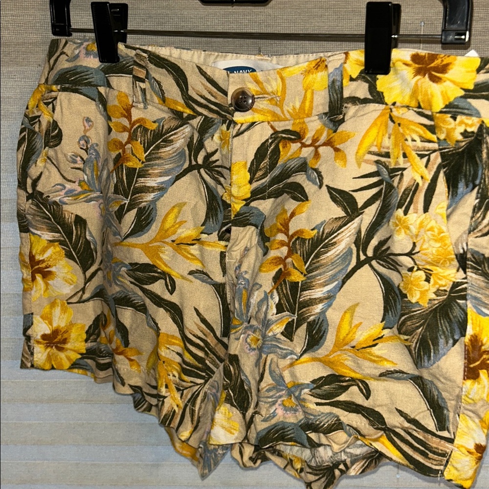Old Navy Yellow Floral Women's Shorts